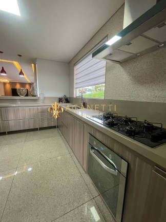 Imagem Casa de Condomínio com 3 Quartos à Venda, 340 m² em Vespasiano Imagem Casa de Condomínio com 3 Quartos à Venda, 340 m² em Vespasiano
