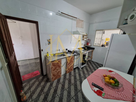 Imagem Casa com 3 Quartos à Venda, 450 m² em Quitandinha - Timóteo