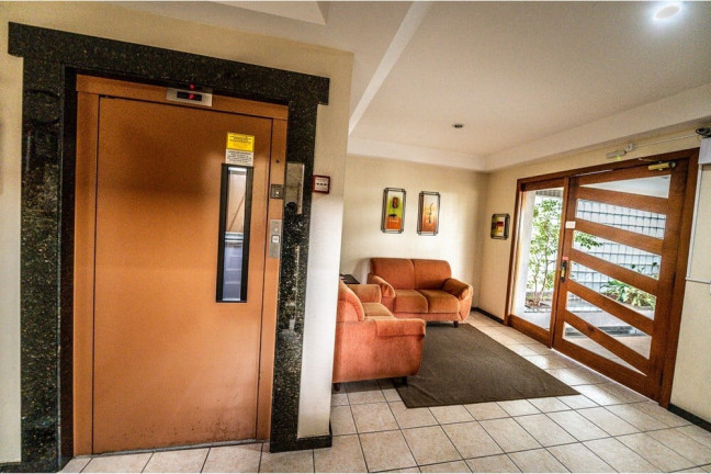 Imagem Imóvel com 3 Quartos à Venda, 207 m² em Santa Tereza - Porto Alegre Imagem Imóvel com 3 Quartos à Venda, 207 m² em Santa Tereza - Porto Alegre