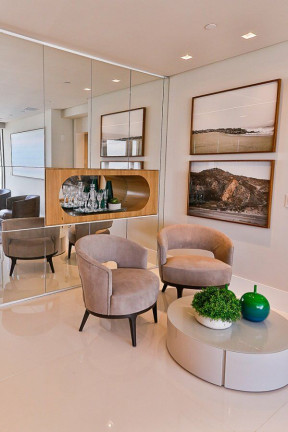 Imagem Apartamento com 4 Quartos à Venda, 280 m² em Centro - Balneário Camboriú Imagem Apartamento com 4 Quartos à Venda, 280 m² em Centro - Balneário Camboriú