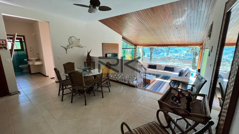 Imagem Casa de Condomínio com 4 Quartos à Venda, 300 m² em Toninhas - Ubatuba Imagem Casa de Condomínio com 4 Quartos à Venda, 300 m² em Toninhas - Ubatuba