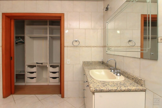 Imagem Casa com 3 Quartos à Venda, 337 m² em Cascata - Porto Alegre