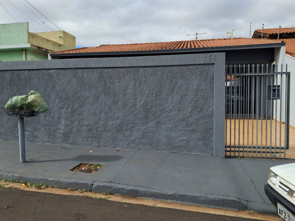 Imagem Casa com 3 Quartos à Venda, 190 m² em Jardim Dos Estados - Londrina