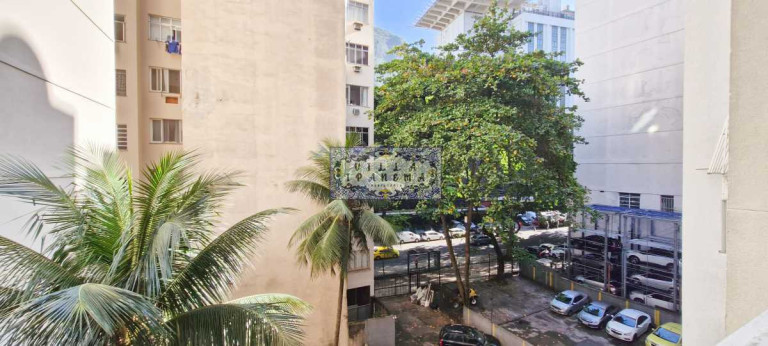 Imagem Apartamento com 2 Quartos à Venda, 70 m² em Copacabana - Rio De Janeiro
