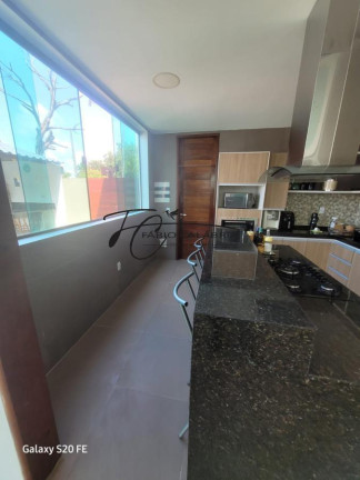Imagem Casa com 4 Quartos à Venda, 262 m² em Maria Farinha - Paulista