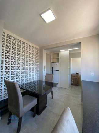 Imagem Apartamento com 2 Quartos à Venda, 61 m² em Pantanal - Florianópolis
