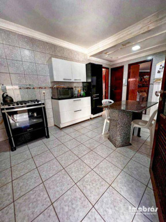 Imagem Casa com 4 Quartos à Venda, 336 m² em Edson Queiroz - Fortaleza Imagem Casa com 4 Quartos à Venda, 336 m² em Edson Queiroz - Fortaleza