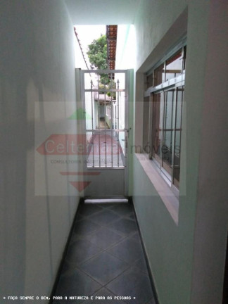 Imagem Casa com 3 Quartos à Venda, 218 m² em Vila Sao Jose - Taubaté