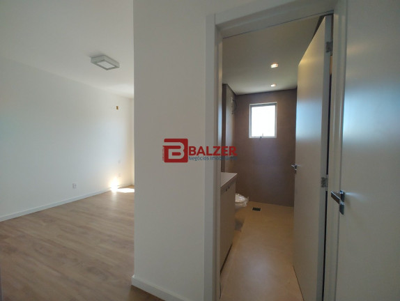 Imagem Apartamento com 2 Quartos à Venda, 100 m² em Centro - Florianópolis Imagem Apartamento com 2 Quartos à Venda, 100 m² em Centro - Florianópolis