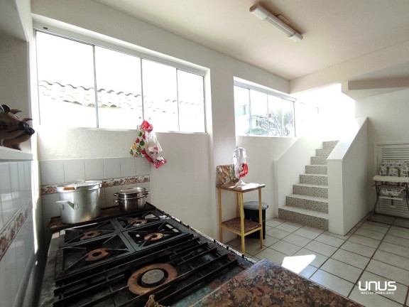 Imagem Casa com 3 Quartos à Venda,  em Ponta De Baixo - São José