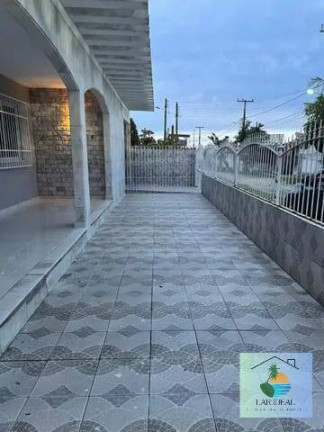 Imagem Casa com 4 Quartos à Venda, em Balneário São Pedro - São Pedro Da Aldeia Imagem Casa com 4 Quartos à Venda, em Balneário São Pedro - São Pedro Da Aldeia