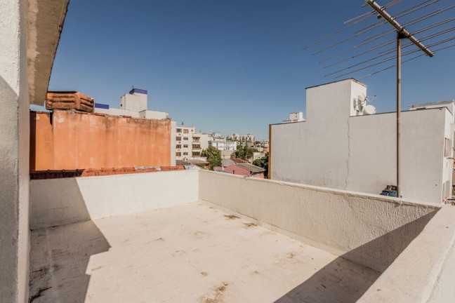 Imagem Imóvel com 3 Quartos à Venda, em Azenha - Porto Alegre Imagem Imóvel com 3 Quartos à Venda, em Azenha - Porto Alegre
