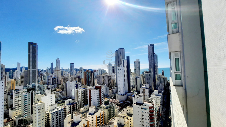 Imagem Apartamento com 4 Quartos à Venda, 140 m² em Centro - Balneário Camboriú Imagem Apartamento com 4 Quartos à Venda, 140 m² em Centro - Balneário Camboriú