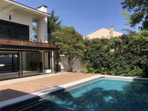 Casa com 5 Quartos para Alugar, 485 m² em Alphaville Residencial 2 - Barueri