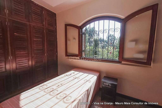Imagem Casa com 4 Quartos à Venda, 4.400 m² em Pousada Dos Bandeirantes - Carapicuíba Imagem Casa com 4 Quartos à Venda, 4.400 m² em Pousada Dos Bandeirantes - Carapicuíba