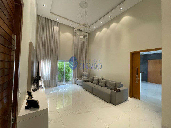 Casa com 3 Quartos para Alugar, 400 m² em Setor Bougainville - Anápolis
