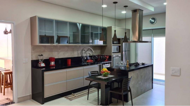 Imagem Casa com 3 Quartos à Venda, 273 m² em Jardim Residencial Dona Lucilla - Indaiatuba