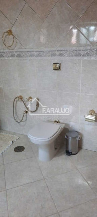 Imagem Sobrado com 3 Quartos à Venda, 367 m² em Vila Carvalho - Sorocaba