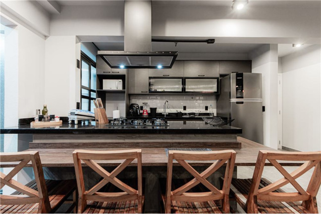 Imagem Apartamento com 2 Quartos à Venda, 85 m²