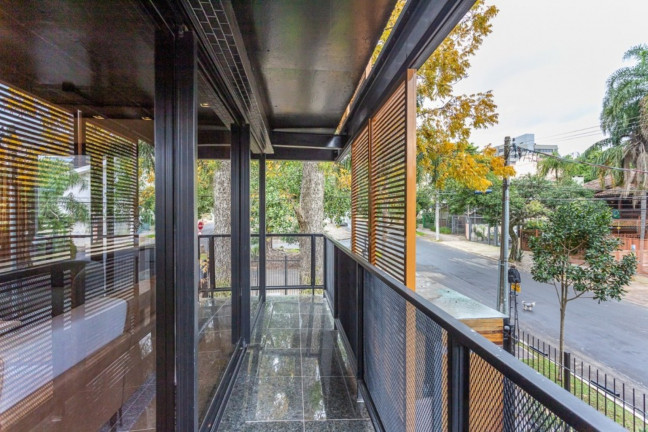 Imagem Imóvel com 2 Quartos à Venda, 84 m² em Passo Da Areia - Porto Alegre Imagem Imóvel com 2 Quartos à Venda, 84 m² em Passo Da Areia - Porto Alegre