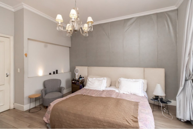 Imagem Casa com 4 Quartos à Venda, 300 m² em Moema - São Paulo Imagem Casa com 4 Quartos à Venda, 300 m² em Moema - São Paulo