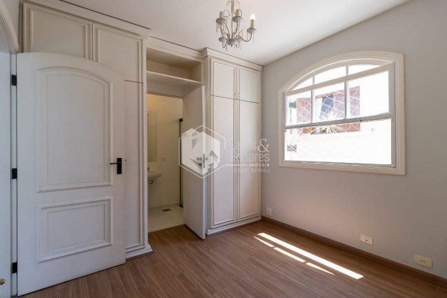 Imagem Casa com 4 Quartos à Venda, 260 m² em Jardim Morumbi - São Paulo