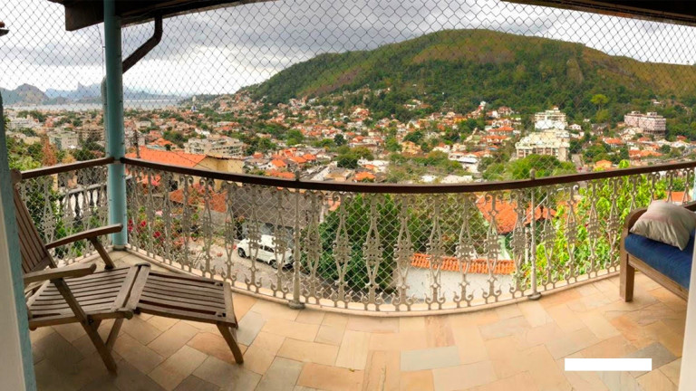 Imagem Casa com 4 Quartos à Venda, 320 m² em São Francisco - Niterói