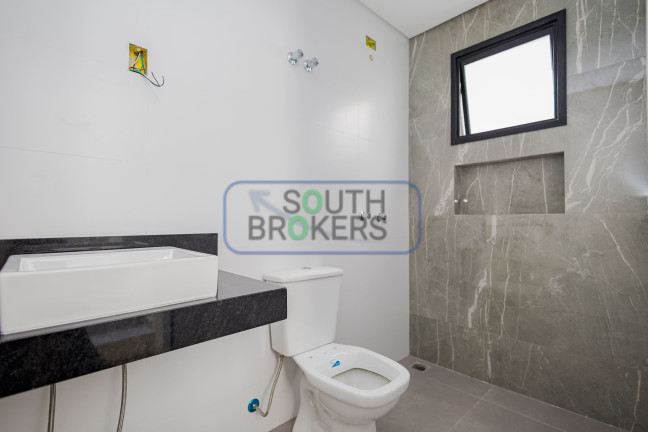 Imagem Sobrado com 3 Quartos à Venda, em Barreirinha - Curitiba Imagem Sobrado com 3 Quartos à Venda, em Barreirinha - Curitiba