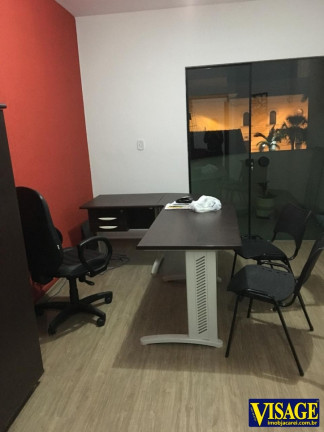 Sala Comercial à Venda, 50 m² em Centro - Jacareí