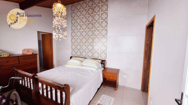 Imagem Casa com 5 Quartos à Venda, 229 m² em Centro - Bertioga