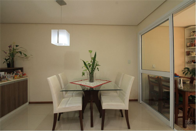 Imagem Casa com 3 Quartos à Venda,  em Guarujá - Porto Alegre