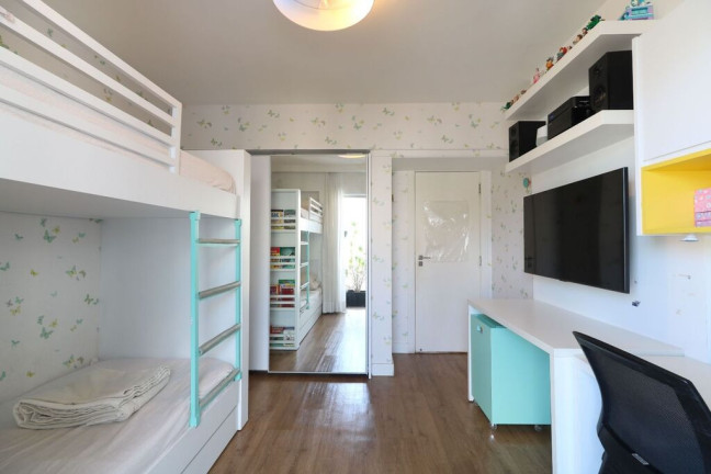 Imagem Imóvel com 4 Quartos à Venda, em Moema - São Paulo Imagem Imóvel com 4 Quartos à Venda, em Moema - São Paulo