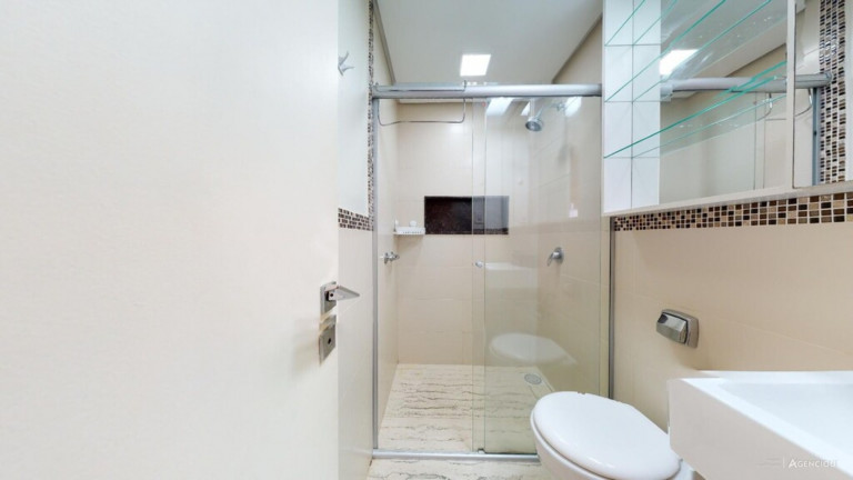 Imagem Imóvel com 1 Quarto à Venda, 37 m² em Centro Histórico - Porto Alegre Imagem Imóvel com 1 Quarto à Venda, 37 m² em Centro Histórico - Porto Alegre