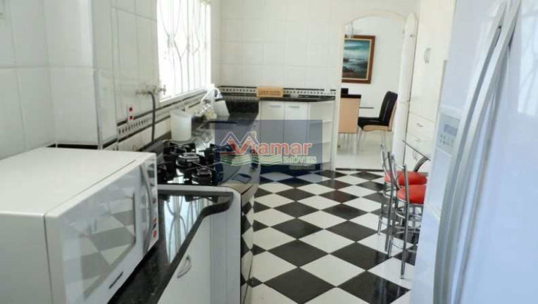 Imagem Casa com 5 Quartos à Venda, 450 m² em Acapulco - Guarujá Imagem Casa com 5 Quartos à Venda, 450 m² em Acapulco - Guarujá