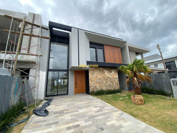 Casa com 4 Quartos à Venda, 194 m² em Condominio Sunset - Xangri-lá