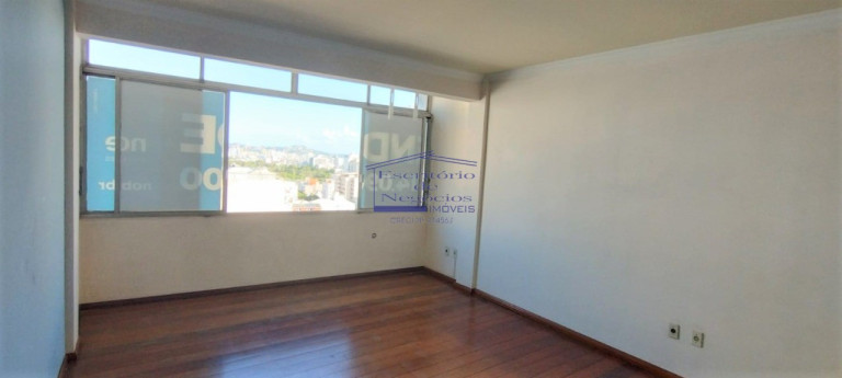 Imagem Imóvel com 3 Quartos à Venda, 122 m² em Independência - Porto Alegre