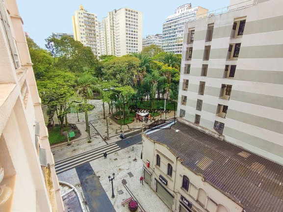 Imagem Apartamento com 3 Quartos à Venda, 183 m² em Centro - Curitiba Imagem Apartamento com 3 Quartos à Venda, 183 m² em Centro - Curitiba
