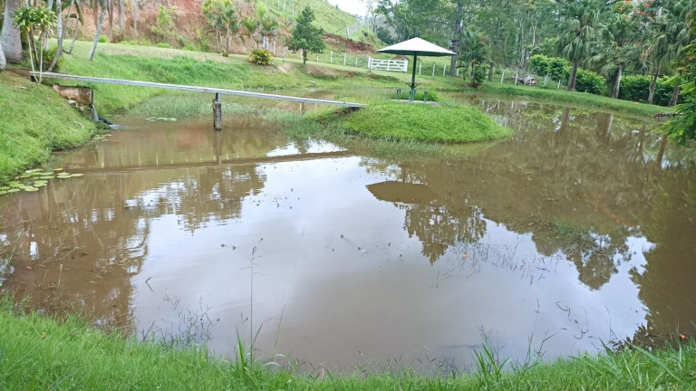 Imagem Fazenda à Venda, 300 m² em Bairro Da Pernambucana - São José Dos Campos