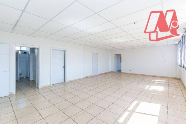 Loja para Alugar, 612 m² em Navegantes - Porto Alegre