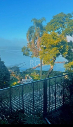 Imagem Casa com 3 Quartos à Venda,  em Vila Conceição - Porto Alegre