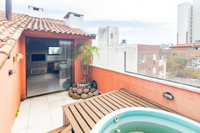 Imagem Cobertura com 3 Quartos à Venda, 134 m² em Santana - Porto Alegre