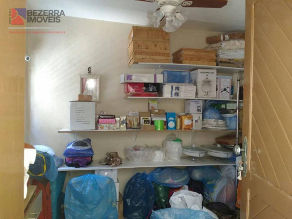 Imagem Casa com 5 Quartos à Venda, 228 m² em Lagoa Nova - Natal