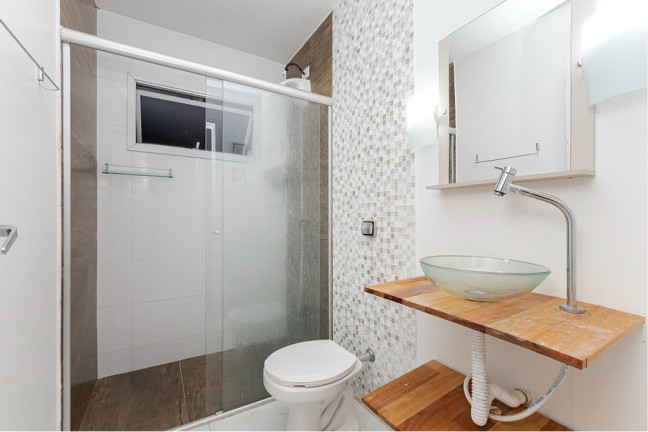 Imagem Casa com 4 Quartos à Venda, 320 m² em Santo Inácio - Curitiba Imagem Casa com 4 Quartos à Venda, 320 m² em Santo Inácio - Curitiba