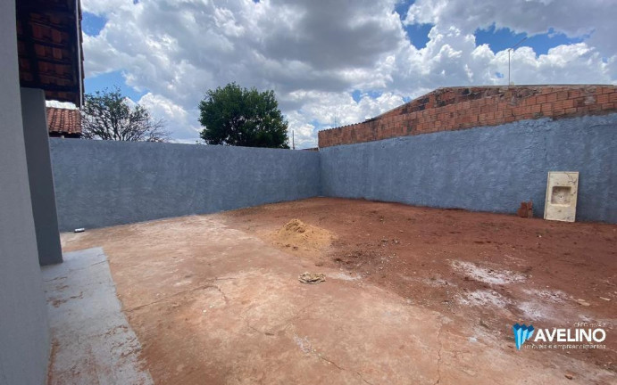 Imagem Casa com 2 Quartos à Venda, 50 m² em Loteamento Tarcila Do Amaral - Campo Grande