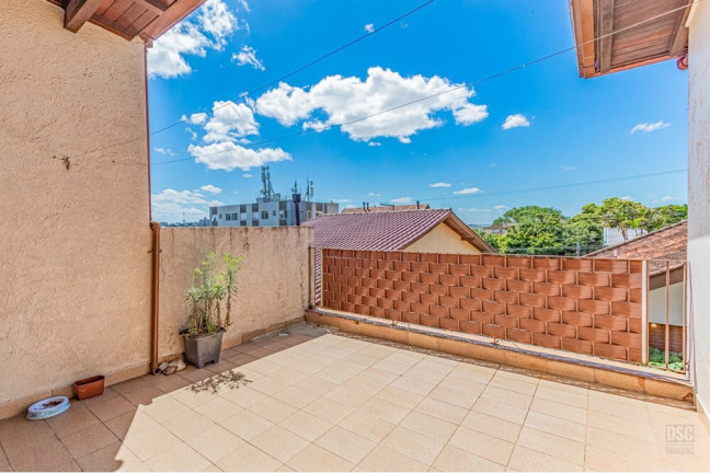 Imagem Casa com 5 Quartos à Venda, 131 m² em Cavalhada - Porto Alegre