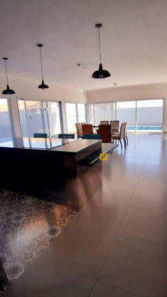 Imagem Casa com 3 Quartos à Venda, 200 m² em Fazenda Santa Lúcia - Americana Imagem Casa com 3 Quartos à Venda, 200 m² em Fazenda Santa Lúcia - Americana