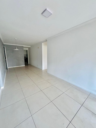 Imagem Imóvel com 2 Quartos à Venda, 90 m² em Vital Brazil - Niterói Imagem Imóvel com 2 Quartos à Venda, 90 m² em Vital Brazil - Niterói