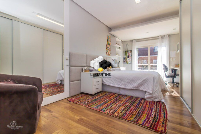 Imagem Casa com 6 Quartos à Venda, 570 m² em Três Figueiras - Porto Alegre Imagem Casa com 6 Quartos à Venda, 570 m² em Três Figueiras - Porto Alegre