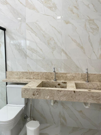 Imagem Casa com 3 Quartos à Venda, 275 m² em Ponta Negra - Manaus