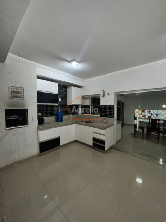 Imagem Casa com 3 Quartos à Venda, 217 m² em Jardim Jacira - Mogi Guaçu